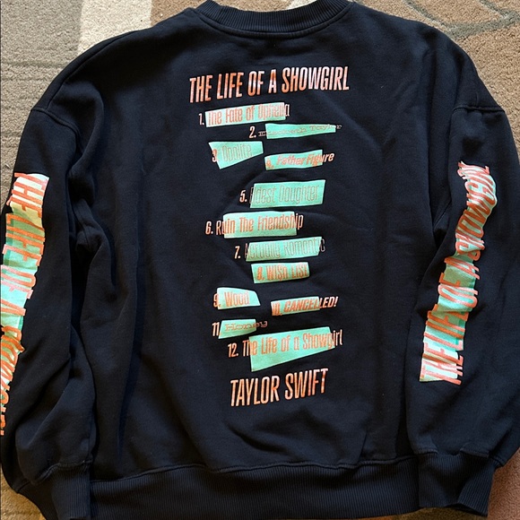 ❌DO NOT BUY! ❌Taylor Swift TLOAS crewneck sweatshirt size L track list - Picture 6 of 6